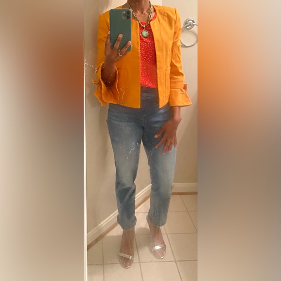 Anne Taylor Loft Yellow Blazer - Picture 3 of 3